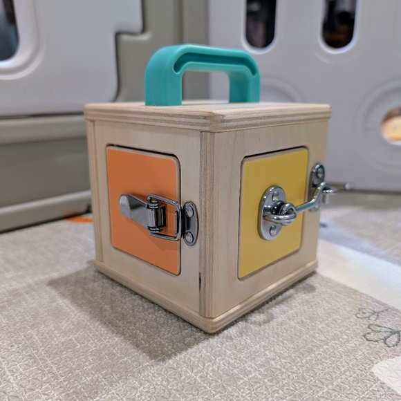 Lovery Lockbox. - Picture 2 of 8